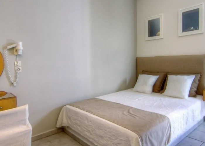 Avanti Hotel Chora (Ios)