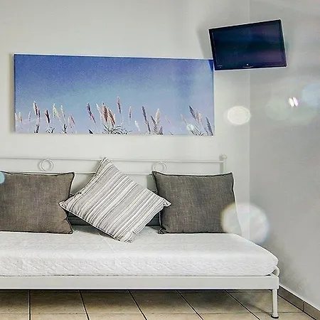 Avanti 2* Chora (Ios)