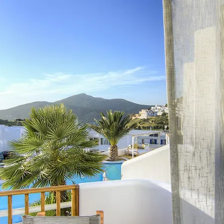 Avanti Hotel Chora