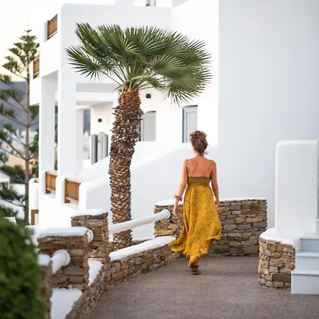 Avanti Hotel Chora